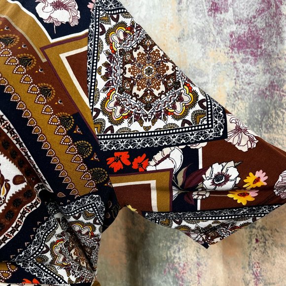 ๐Bodyflirt Retro Design Midi Soft Flowing Fabric Short Sleeves Viscose Dress - Picture 6 of 15